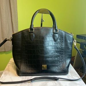 🇩🇪MCM✨Tote with Removable Crossbody Strap & COA